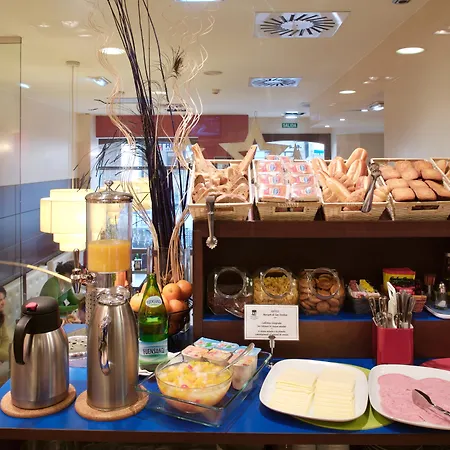 Marques, Blue 酒店