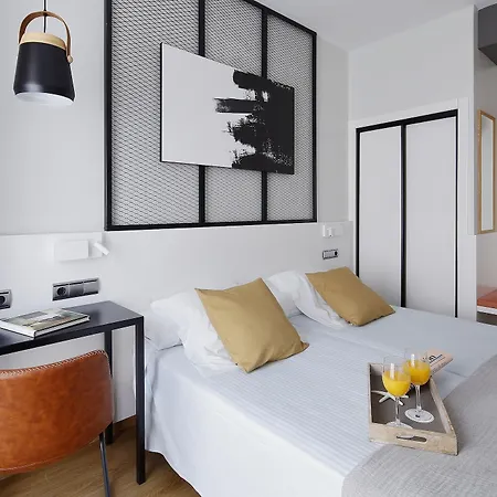 Marqués, Blue Hotel