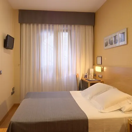 Marqués, Blue Hotel Gijón
