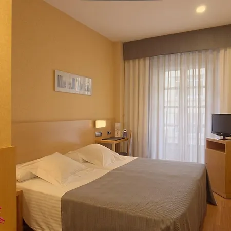 Marqués, Blue Hotel