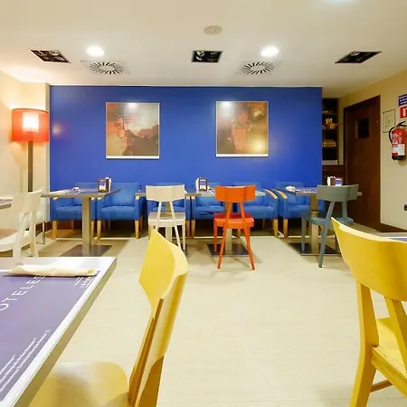 Hotel Marqués, Blue